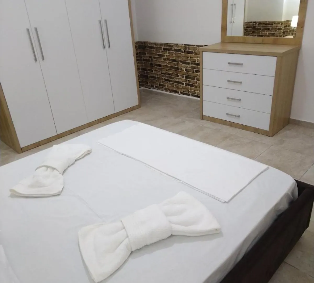 Apartment Teona Sarande