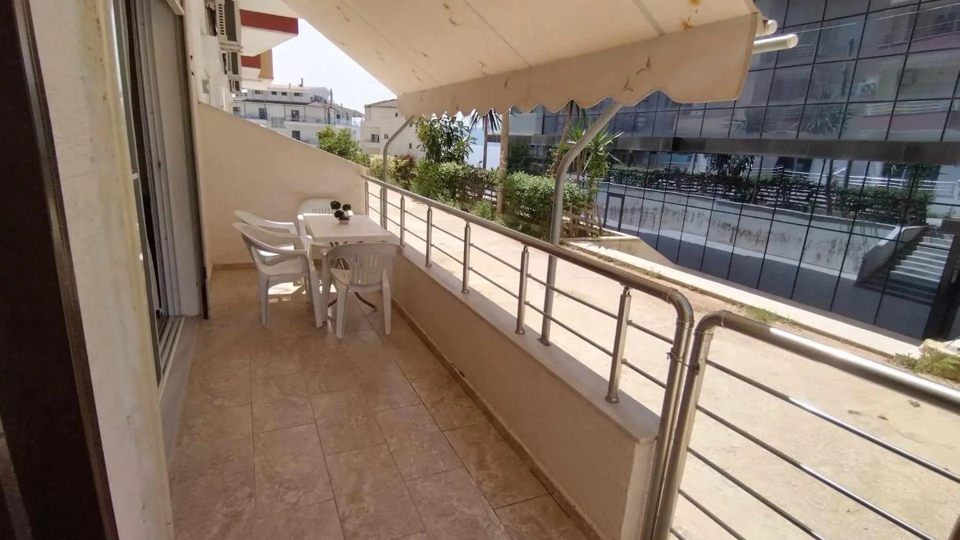 Apartment Teona Sarande